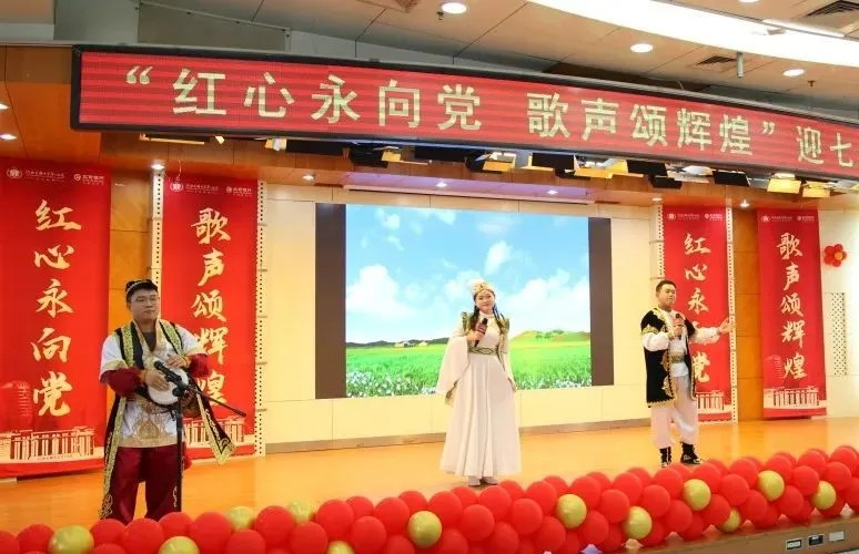 三等獎：四分會周曉寧、高云強、周佳興《打起鼓來唱起歌》