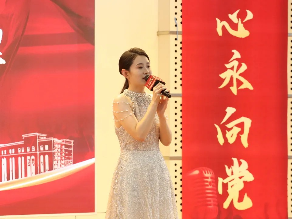 三等獎：七分會王越駿《夜空中最亮的星》